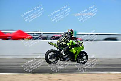 media/Mar-25-2024-Moto Forza (Mon) [[8d4319bd68]]/3-Intermediate Group/Session 4 (Front Straight Speed Pans)/